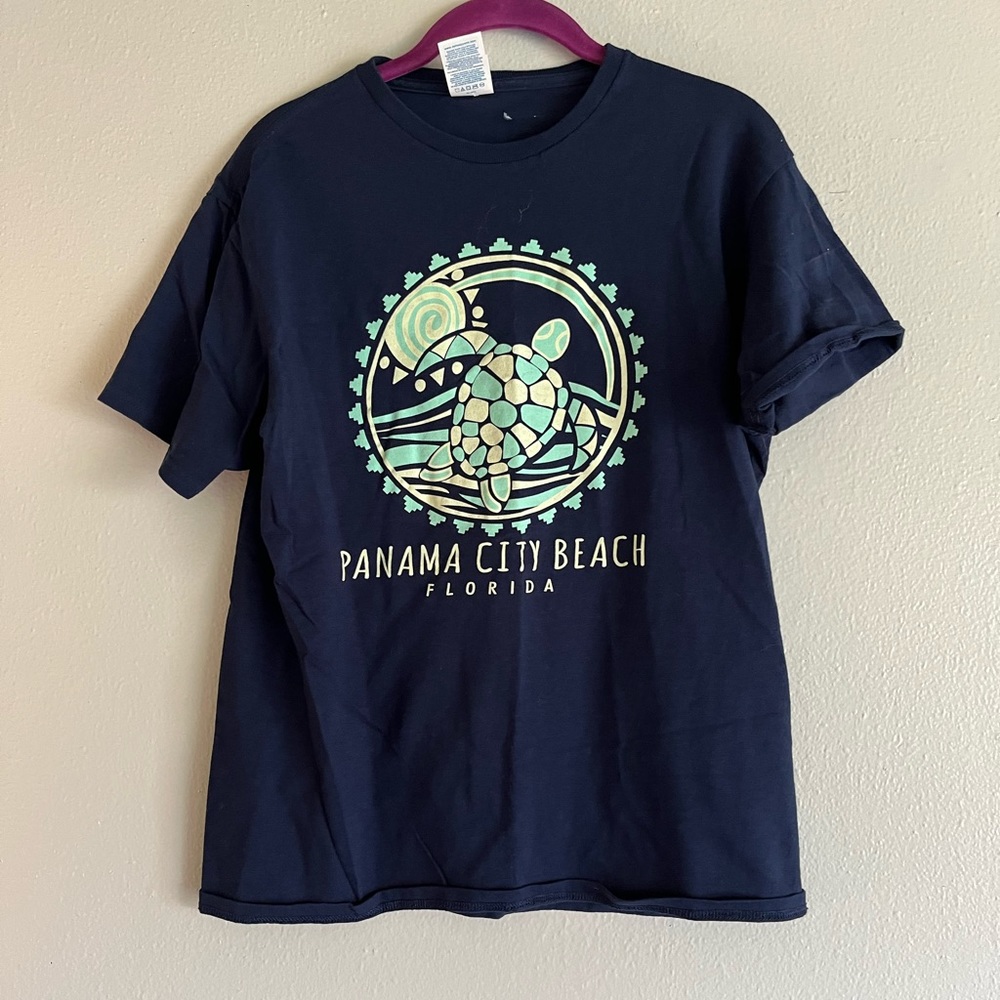 Size medium, Panama City turtle shirt